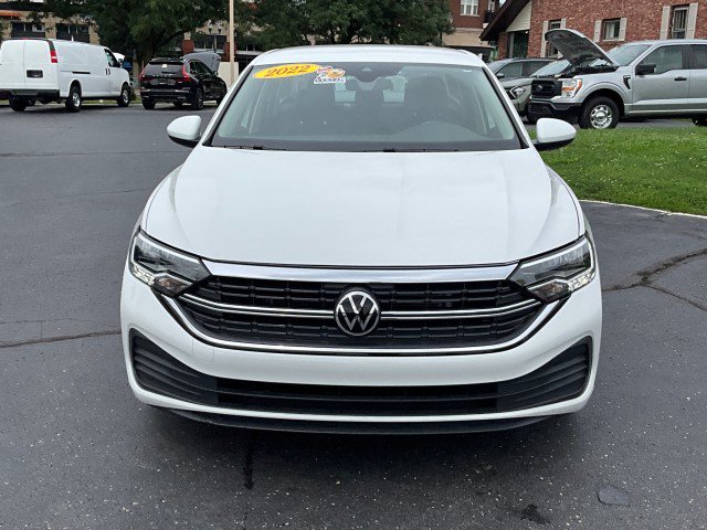 Used 2022 Volkswagen Jetta S FWD image 2