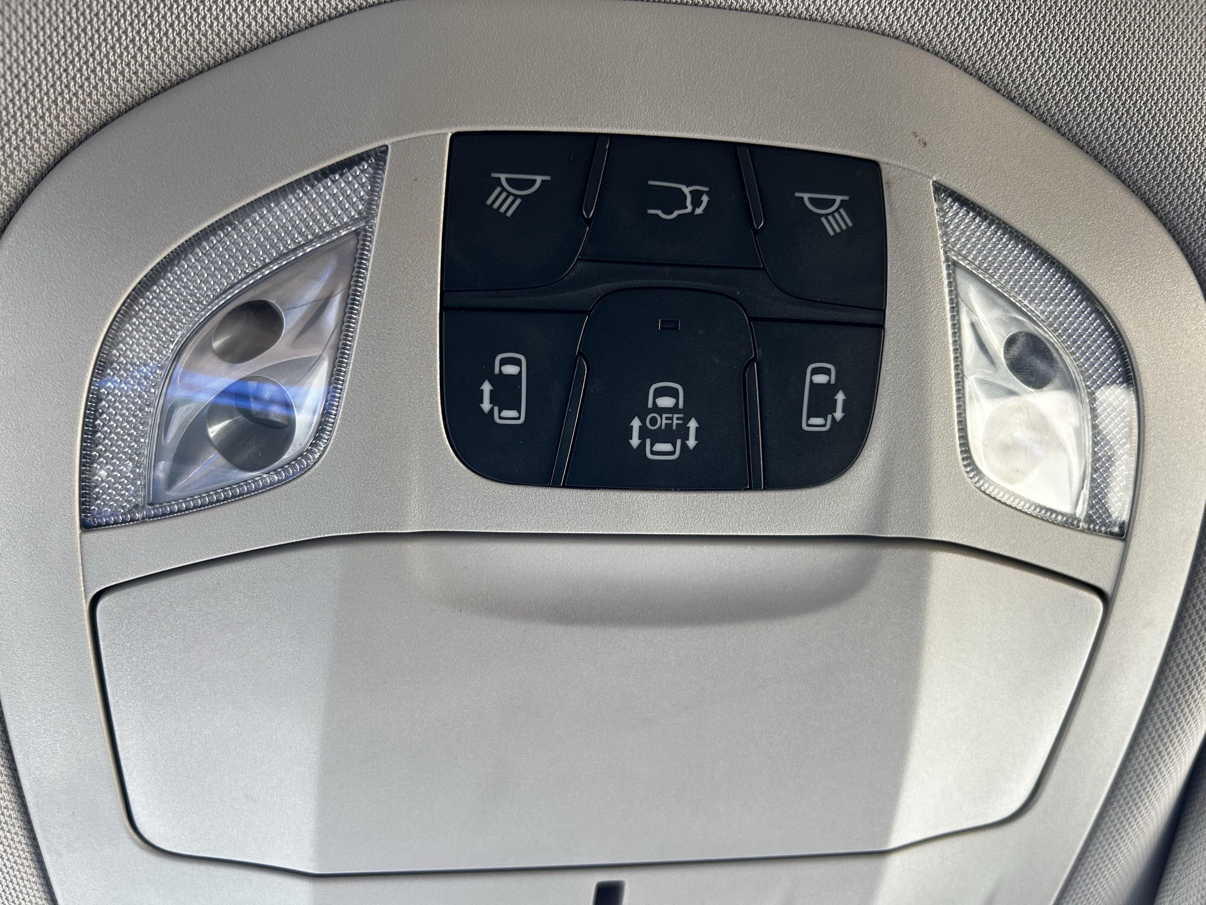 Used 2023 Chrysler Pacifica Touring-L FWD image 36