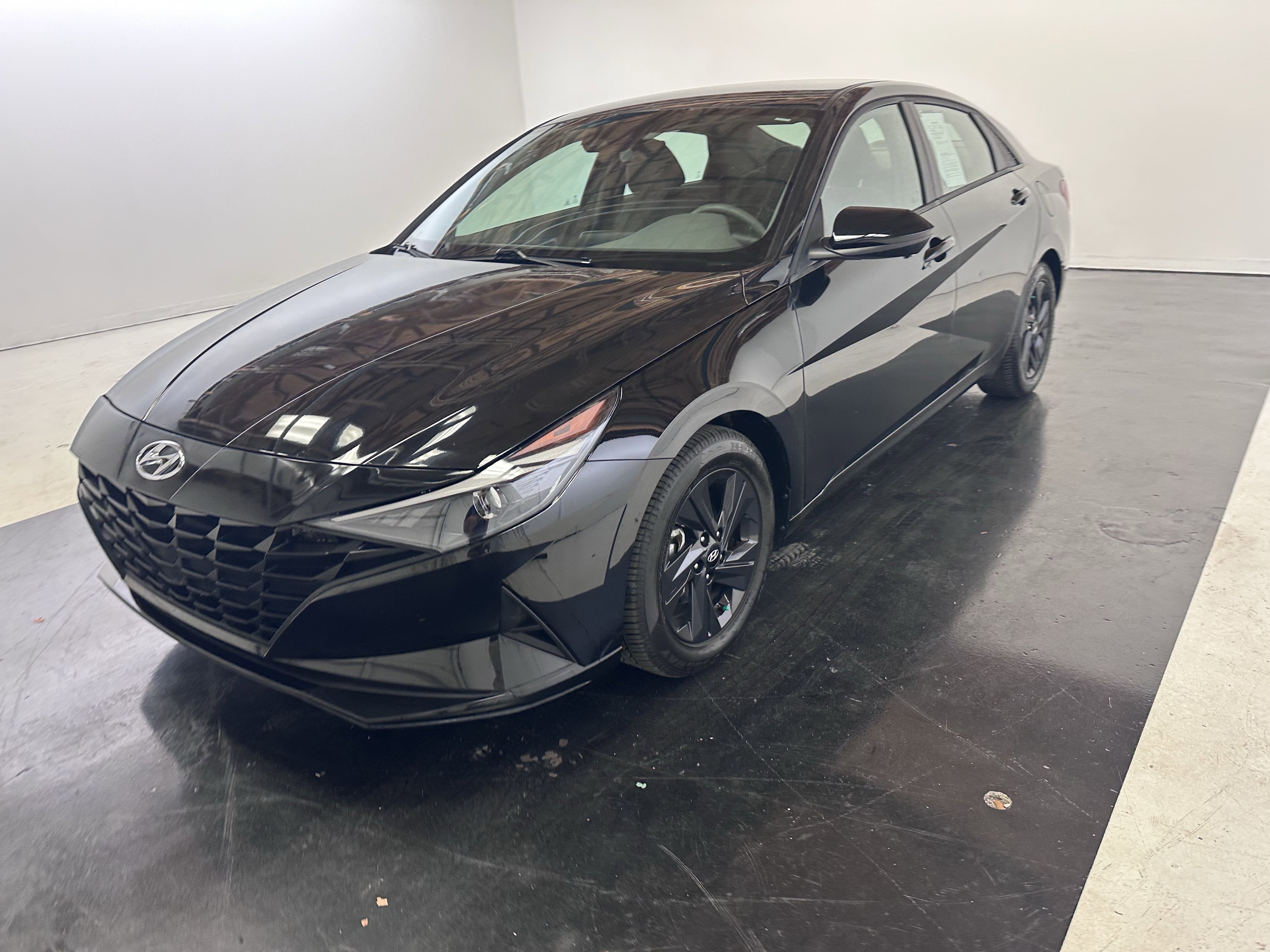 Used 2021 Hyundai Elantra SEL image 8