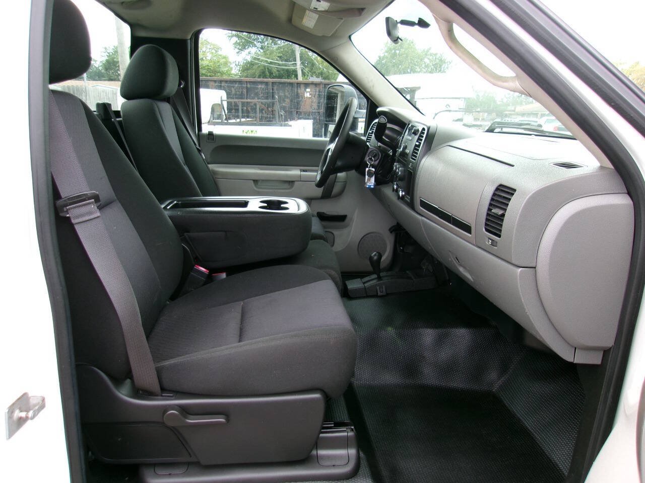 Used 2014 Chevrolet Silverado 2500 W/T AWD/4WD image 11