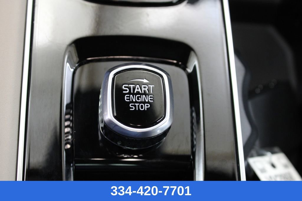 New 2026 Volvo XC90 B6 Plus w/ Protection Package Premier image 10