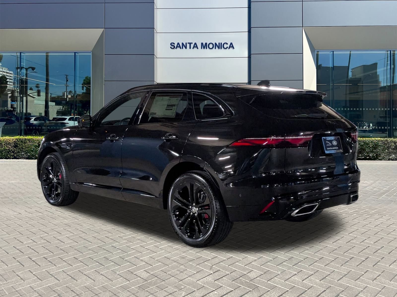 New 2026 Jaguar F-PACE R-Dynamic S image 9