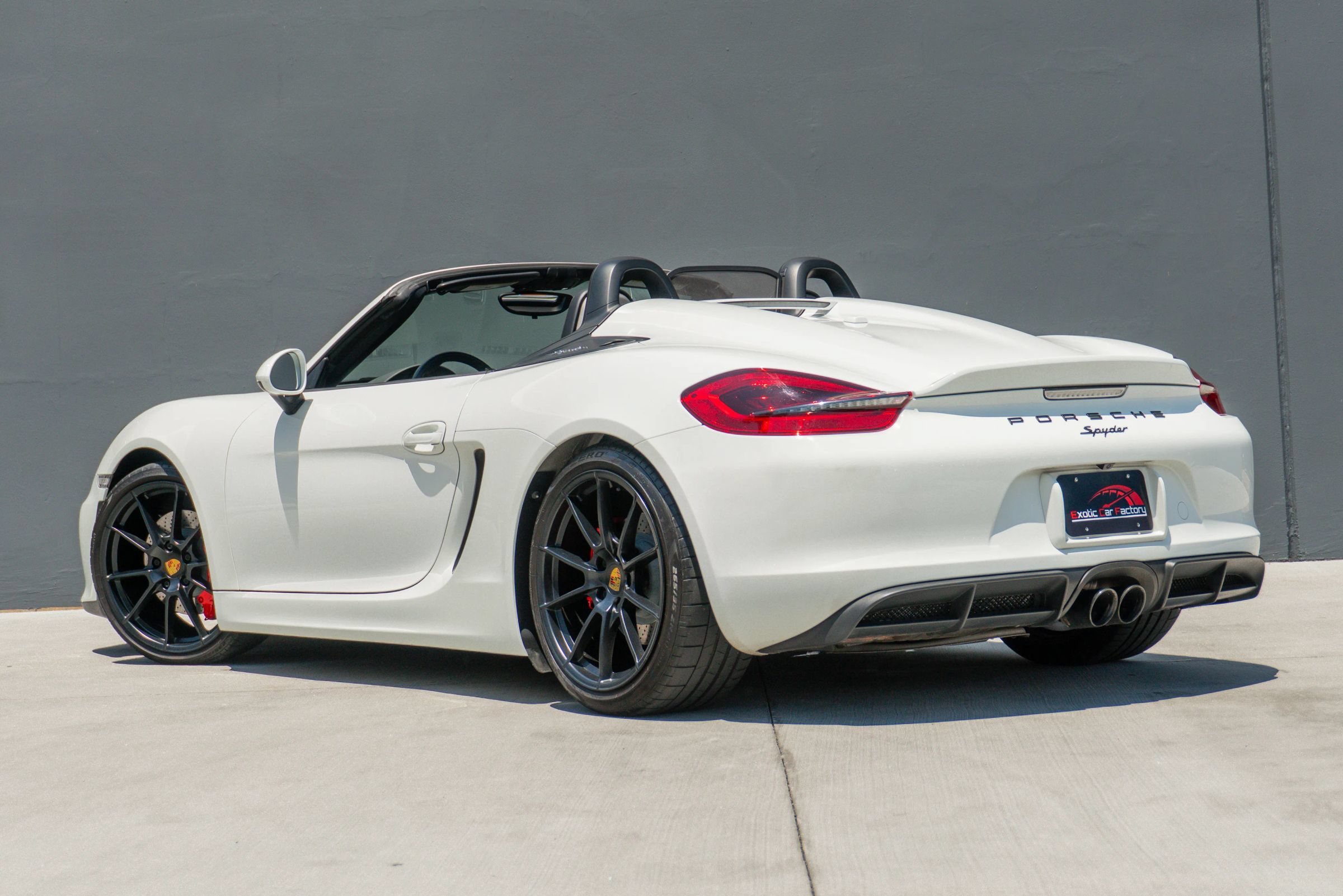 Used 2016 Porsche Boxster Spyder RWD image 10