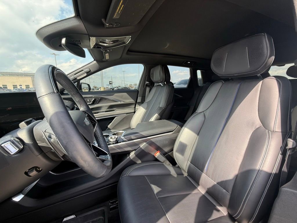 Certified 2024 Cadillac Lyriq Luxury w/ LPO, Floor Liner Package image 28