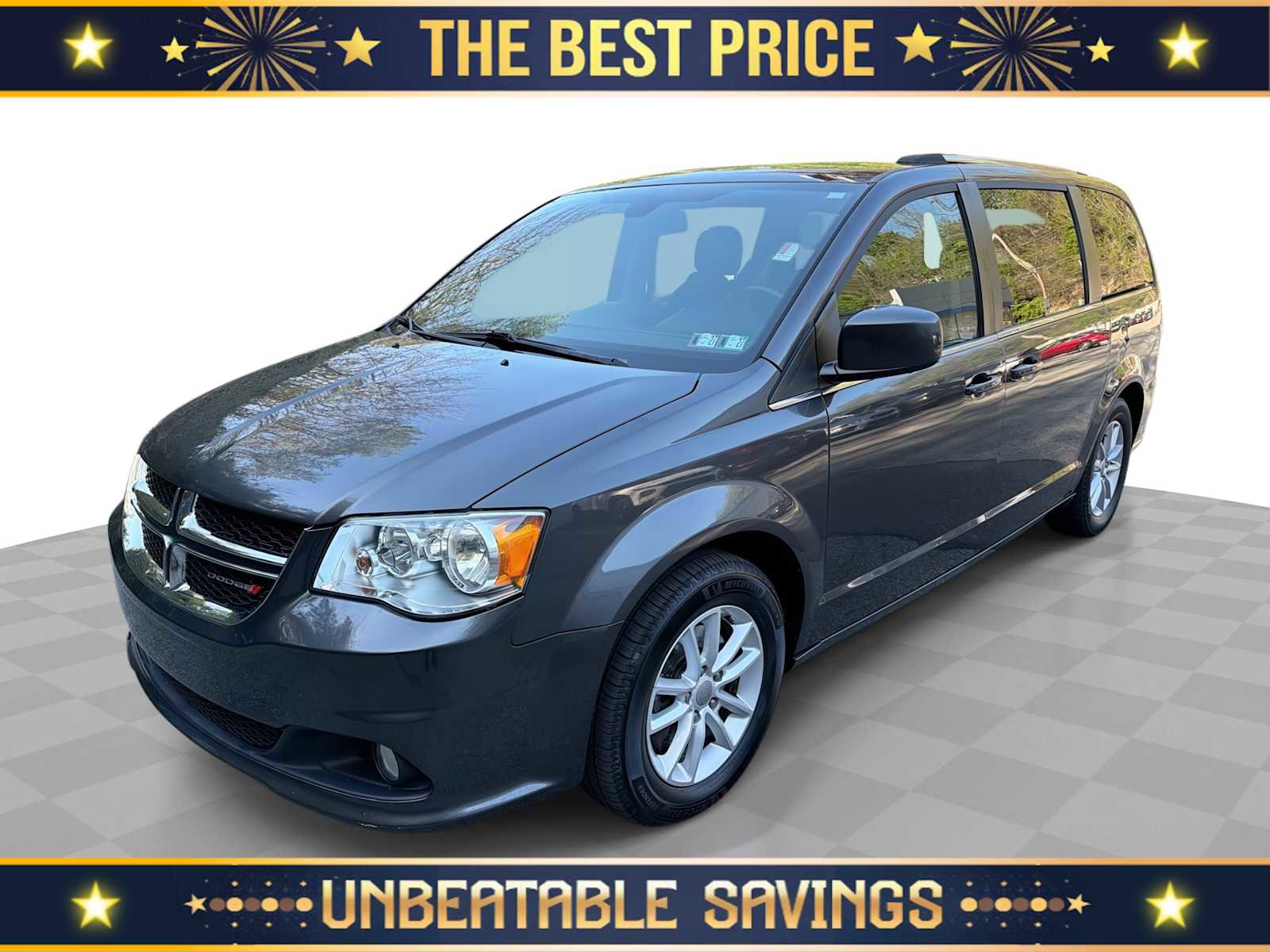 Used 2018 Dodge Grand Caravan SXT FWD image 1