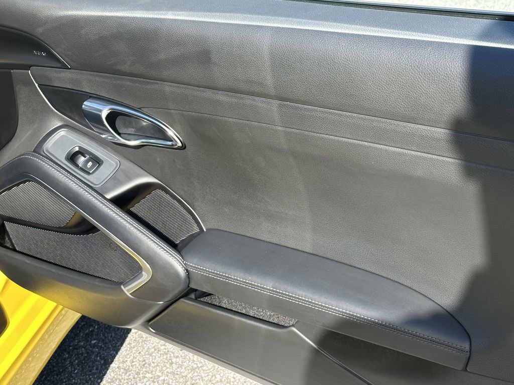 Used 2017 Porsche 911 Carrera image 15