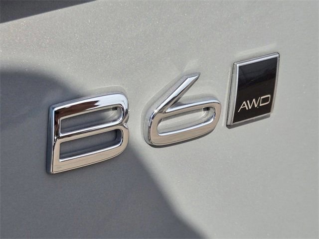 Used 2025 Volvo XC90 B6 Core w/ Protection Package image 29