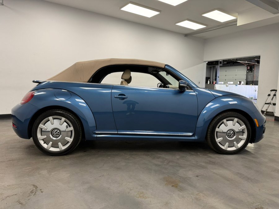 Used 2019 Volkswagen Beetle 2.0T S image 18