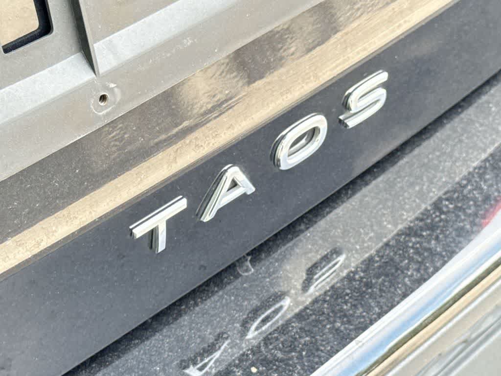 Certified 2024 Volkswagen Taos S FWD image 10