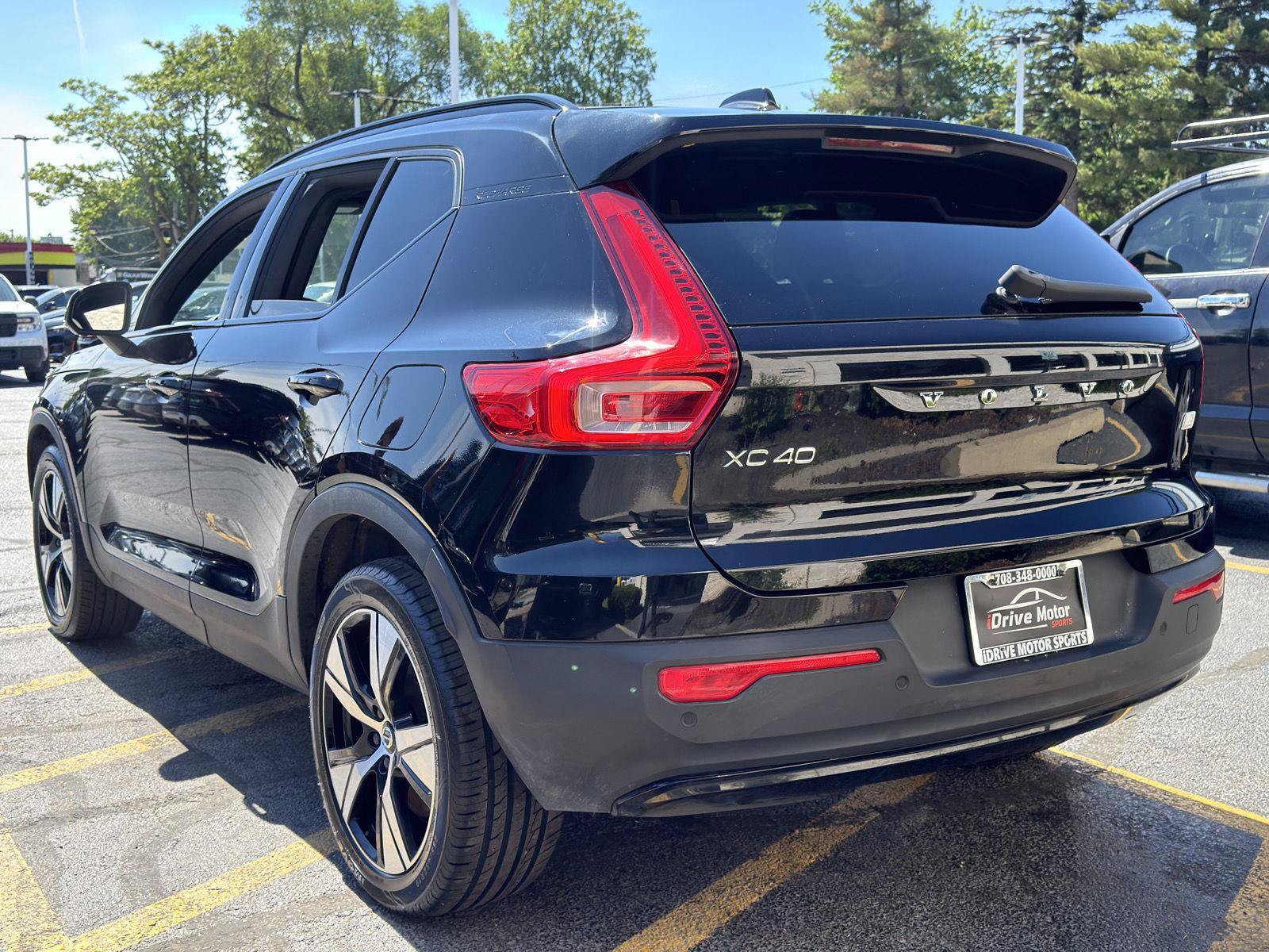 Used 2021 Volvo XC40 P8 Recharge w/ Advanced Package AWD/4WD image 5