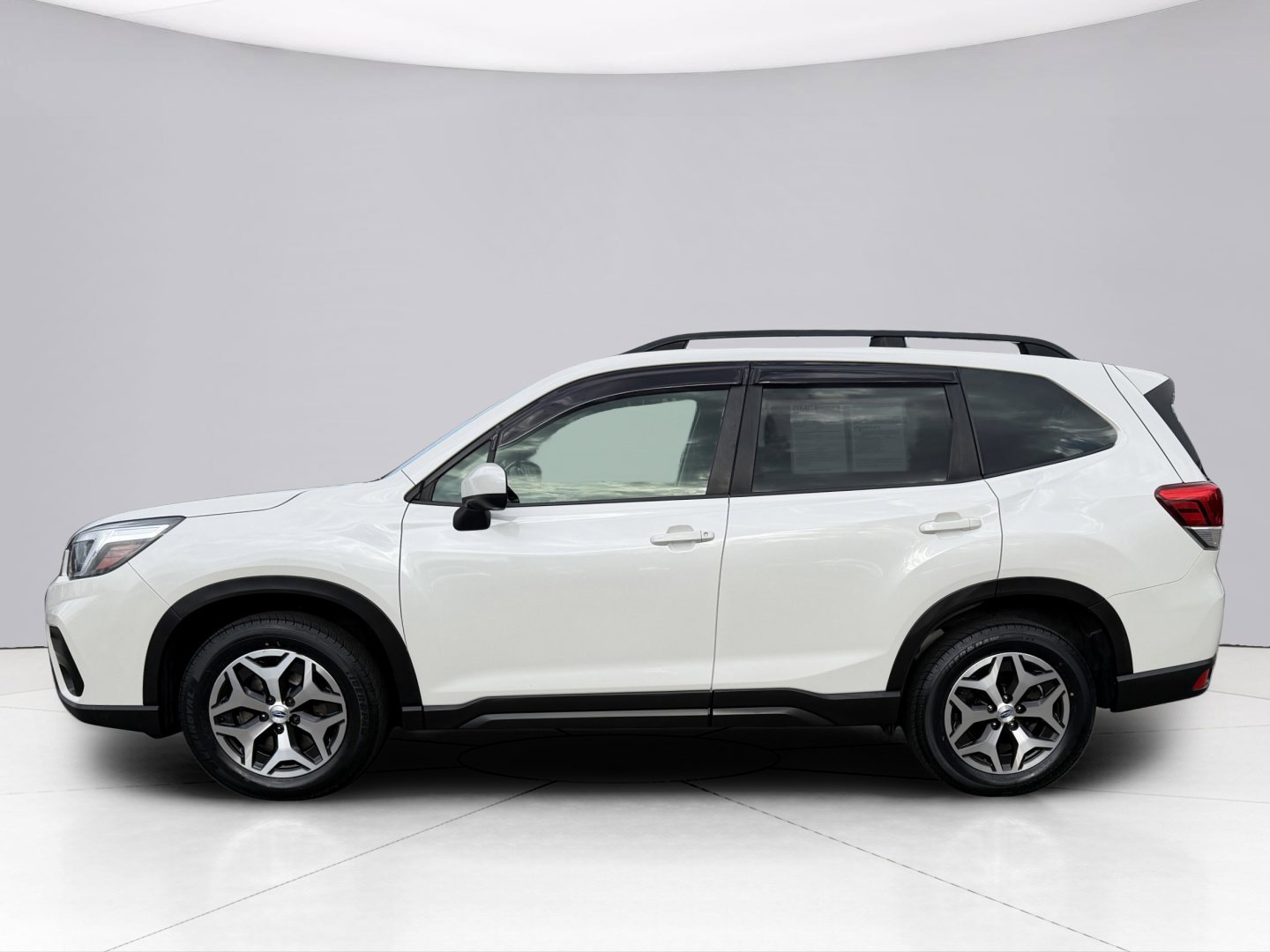 Used 2019 Subaru Forester Premium AWD/4WD image 6