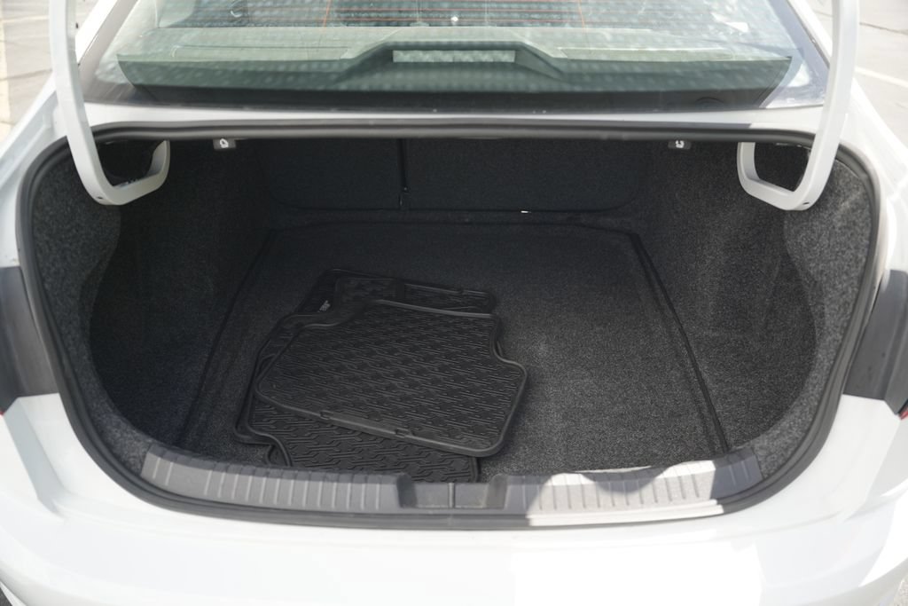 Used 2019 Volkswagen Jetta S FWD image 12