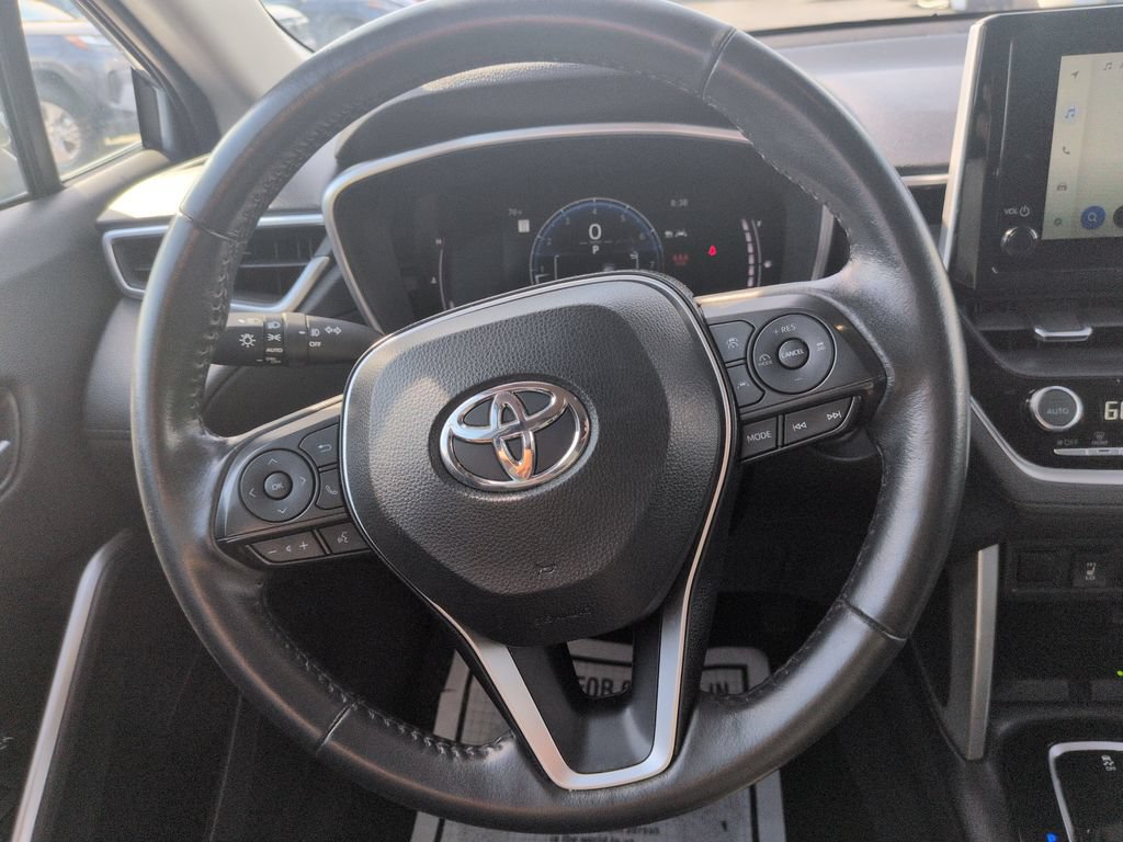 Certified 2024 Toyota Corolla Cross XLE FWD image 14