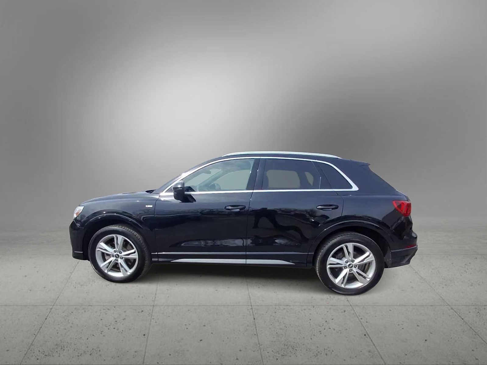 Used 2021 Audi Q3 2.0T Premium Plus w/ Premium Plus Package image 5