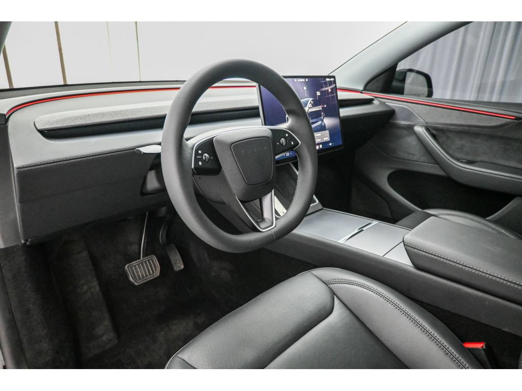 Used 2026 Tesla Model Y Long Range RWD image 12