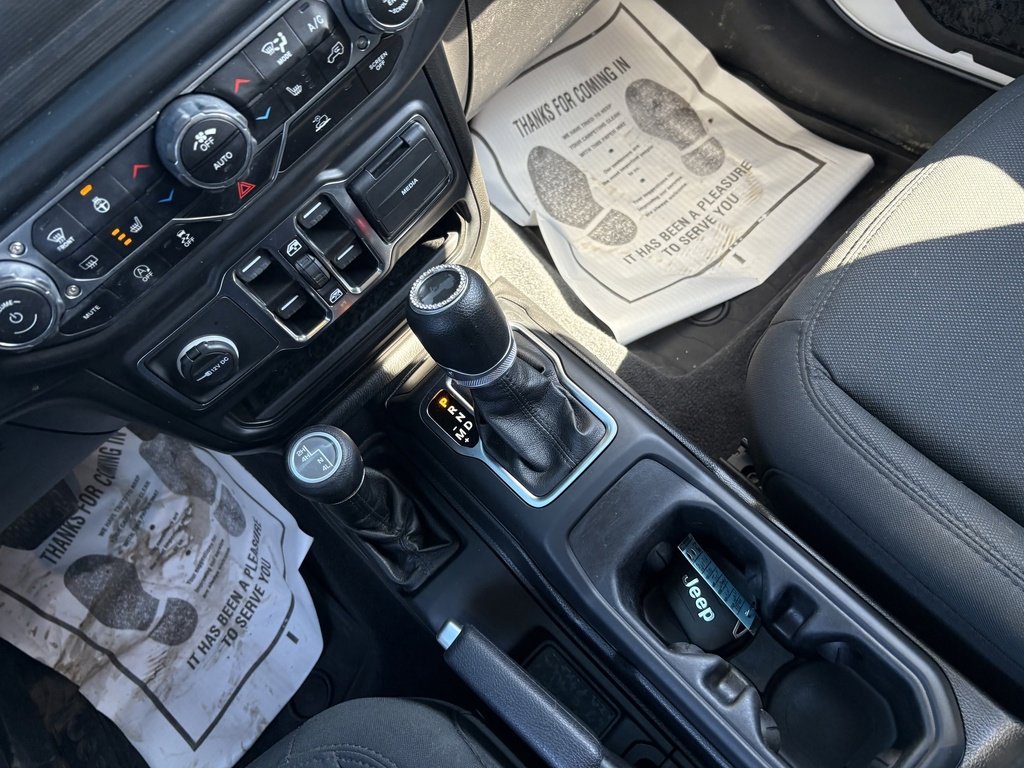 Used 2021 Jeep Wrangler Willys image 27