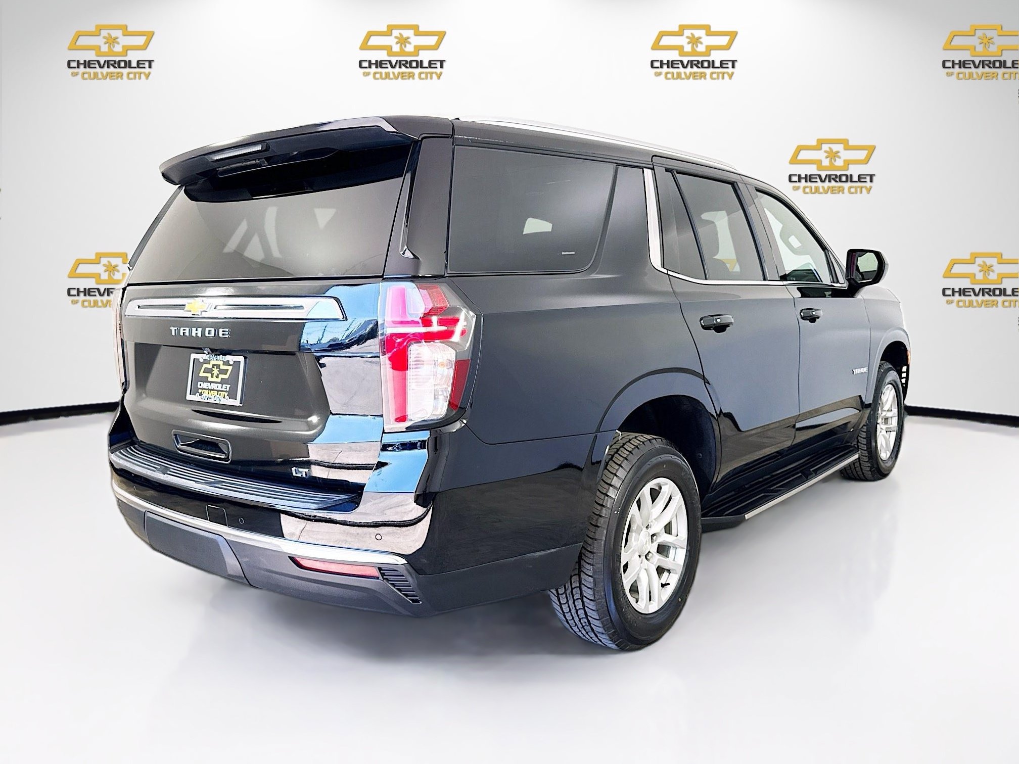 Used 2023 Chevrolet Tahoe LT RWD image 8