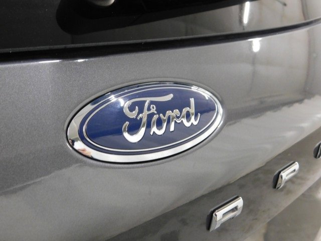 Used 2022 Ford Escape SE w/ SE Sport Appearance Package image 5