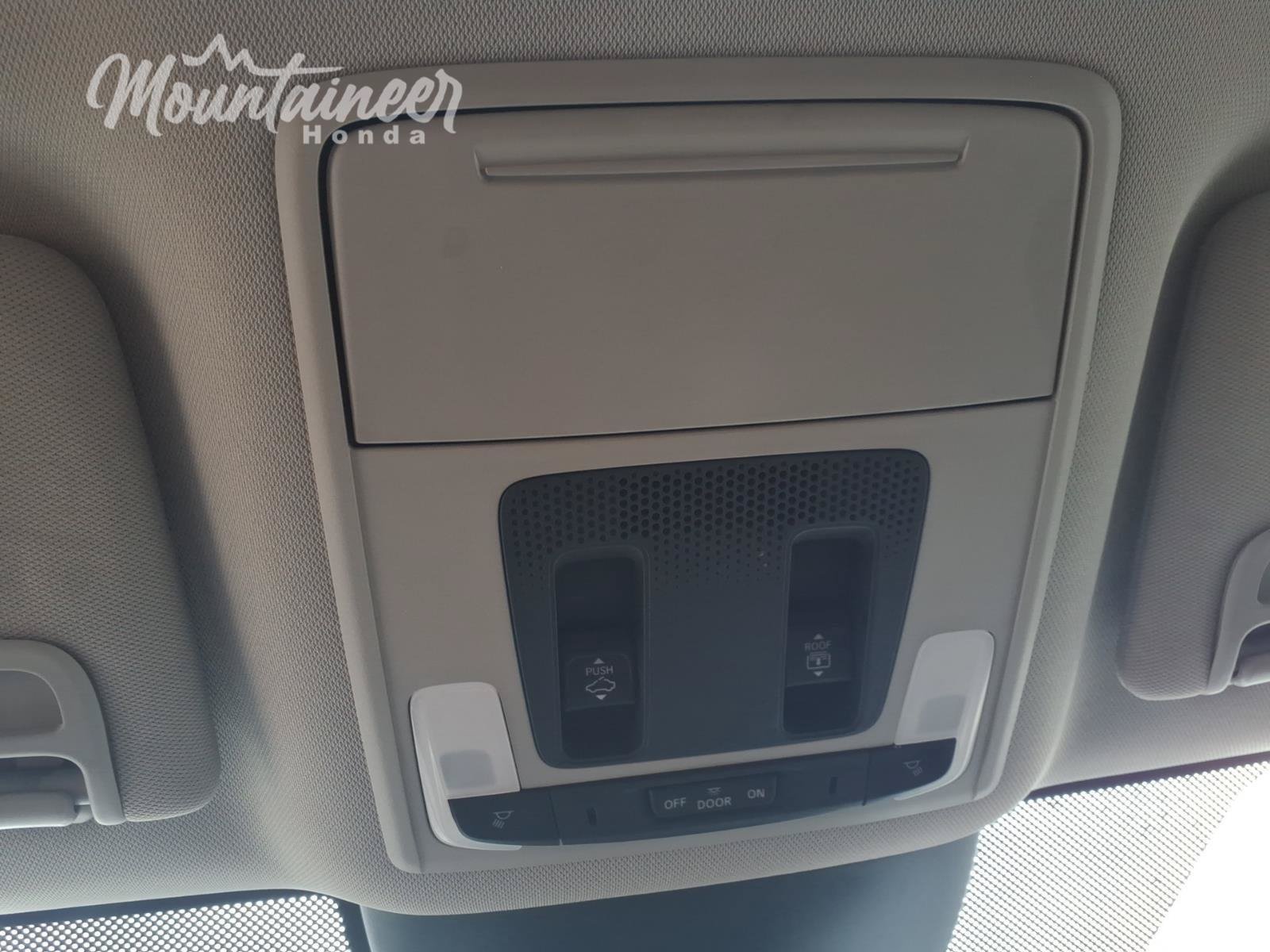 Used 2023 Honda Pilot Touring image 44