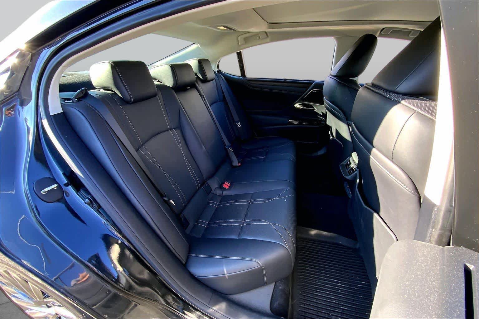 Used 2024 Lexus ES 350 Ultra Luxury w/ Accessory Package (Z2) FWD image 20
