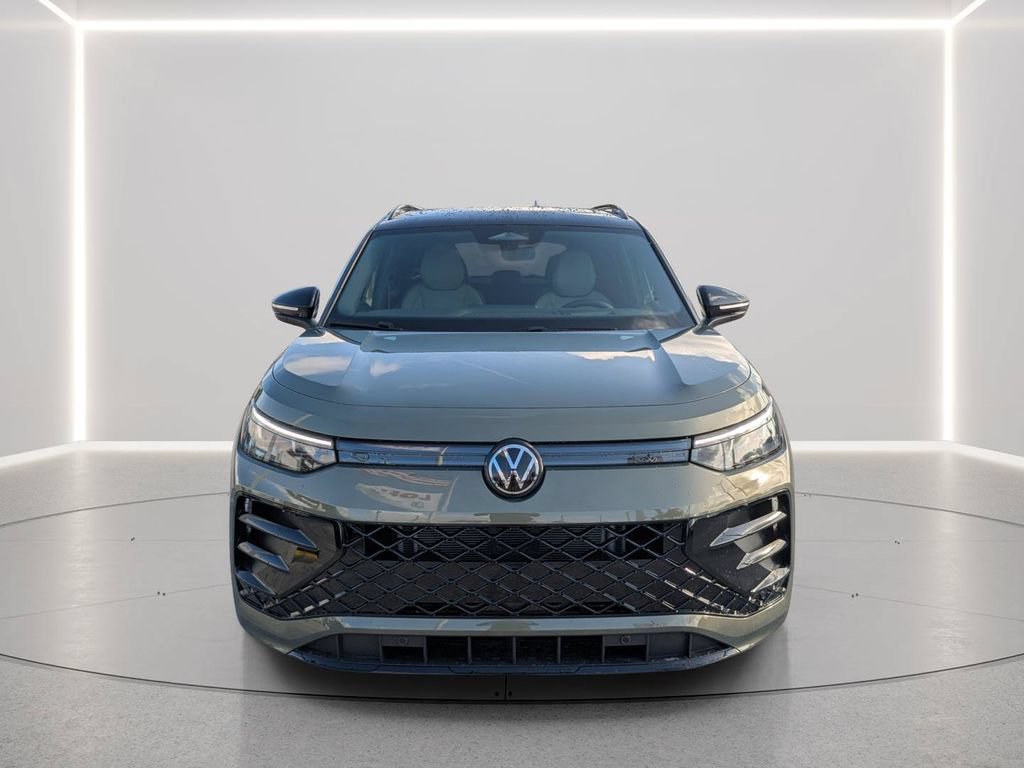 New 2026 Volkswagen Tiguan SE R-Line FWD image 6