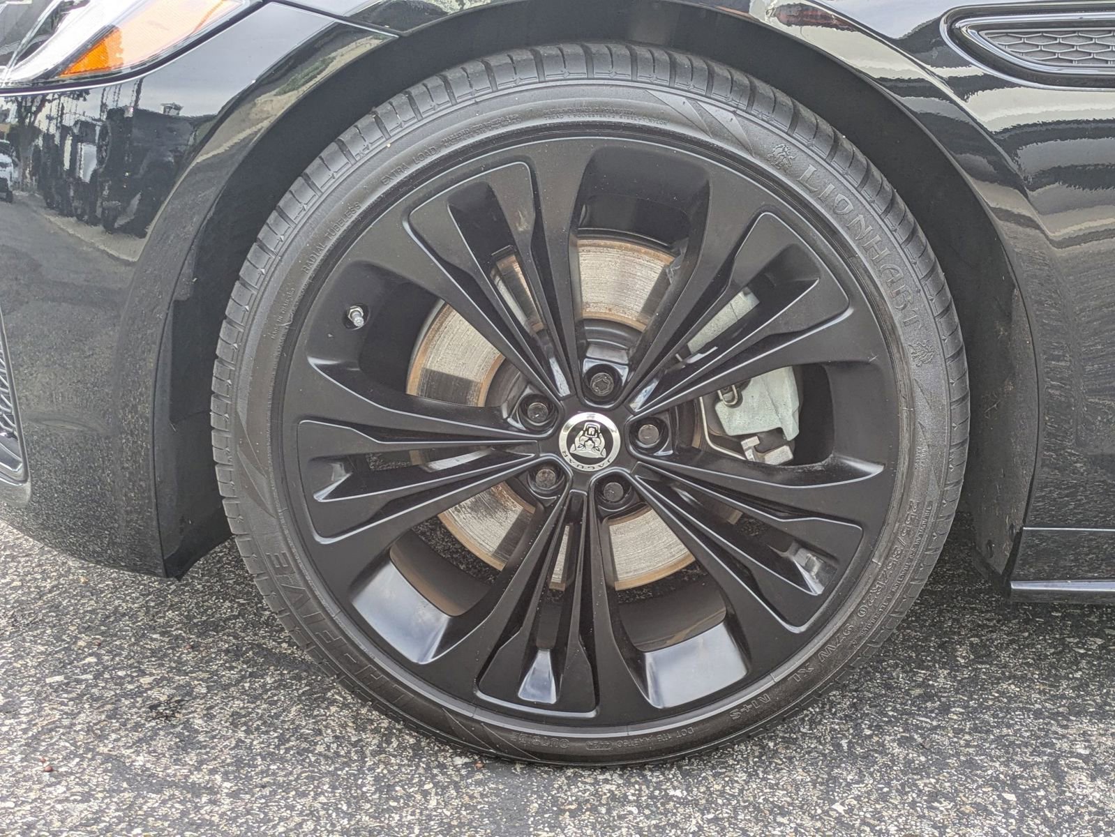 Used 2024 Jaguar XF R-Dynamic SE image 10