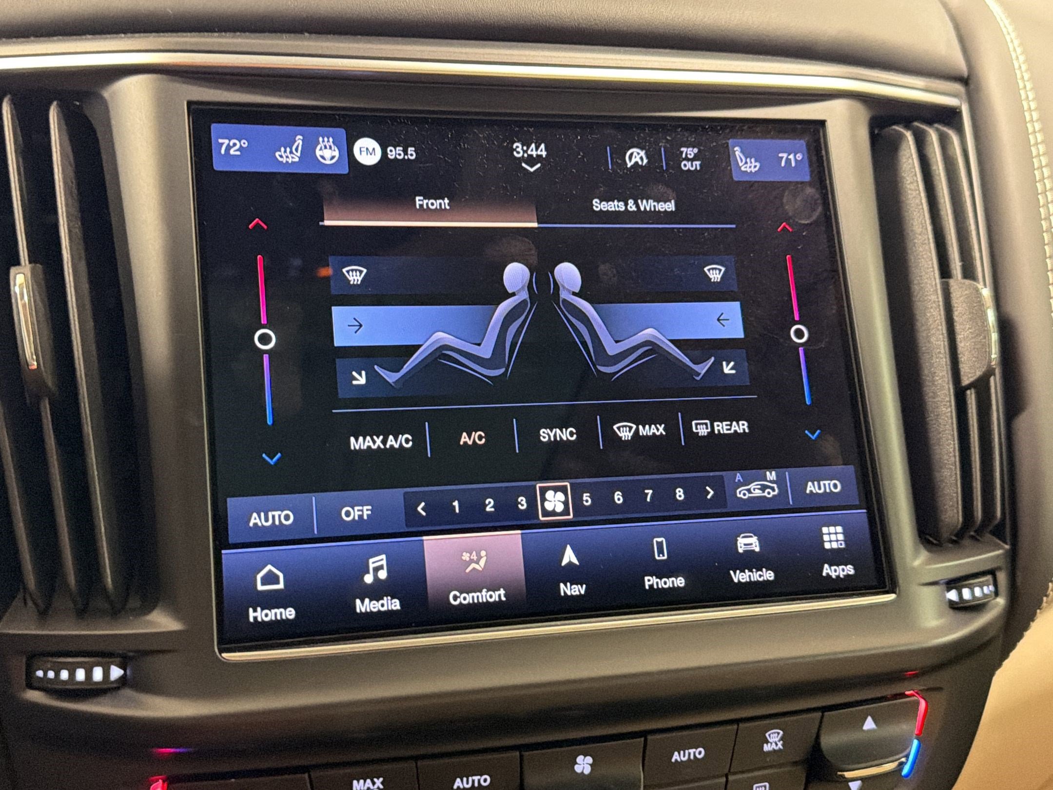 Used 2022 Maserati Levante GT AWD/4WD image 25