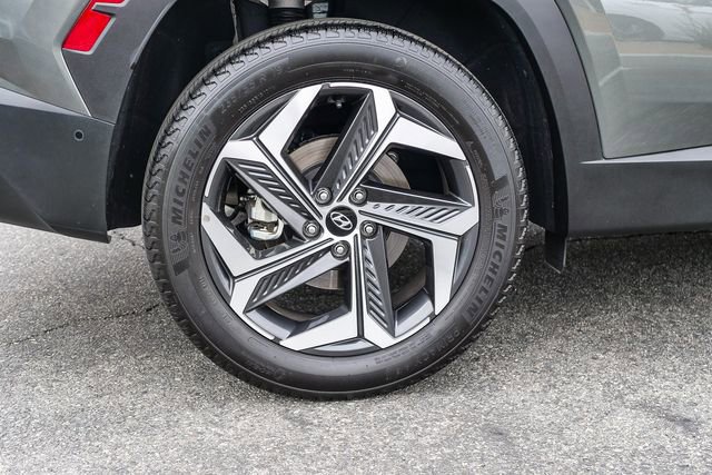 Certified 2023 Hyundai Tucson Limited AWD/4WD image 9