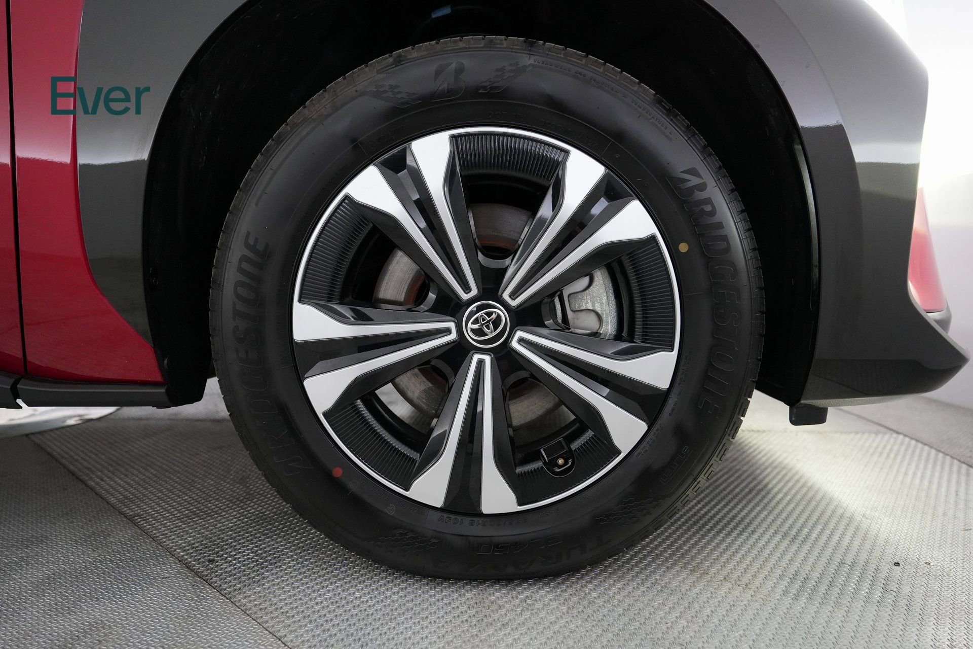 Used 2024 Toyota bZ4X XLE image 19