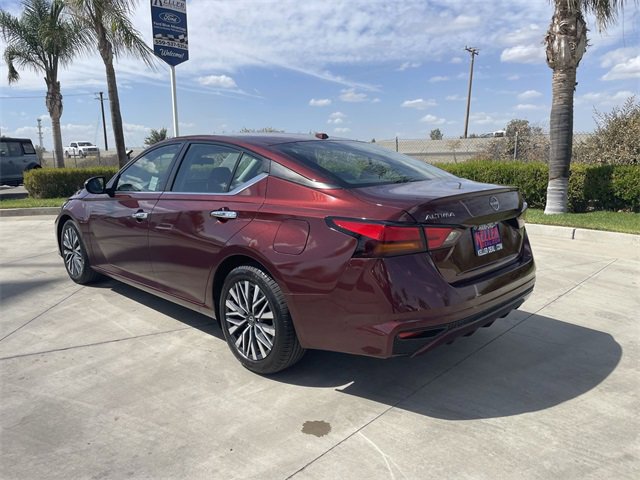 Used 2023 Nissan Altima 2.5 SV image 6