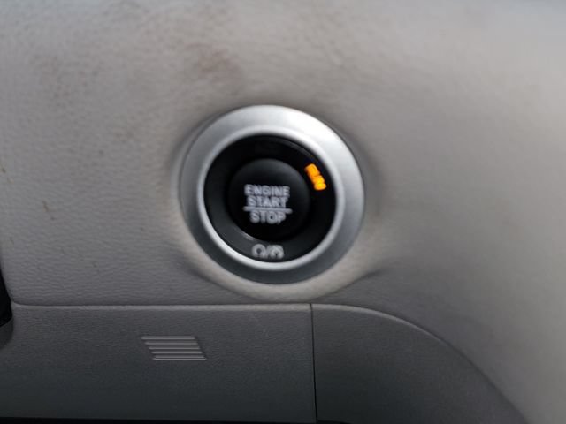 Used 2023 Chrysler Pacifica Touring-L FWD image 18