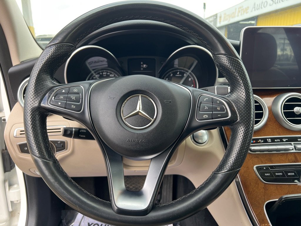 Used 2015 Mercedes-Benz C 300 4MATIC Sedan image 41