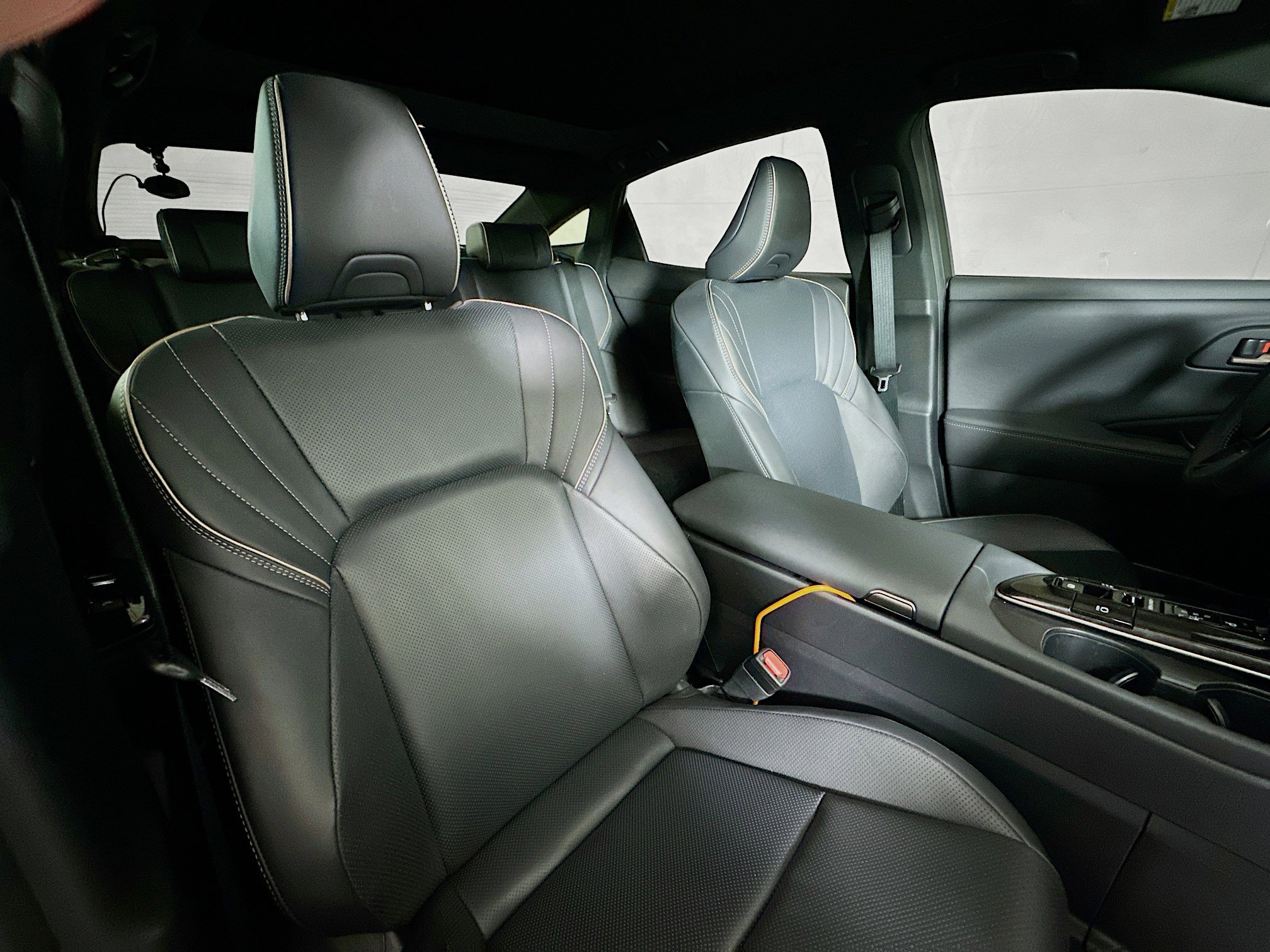 Used 2024 Toyota Crown Platinum image 25