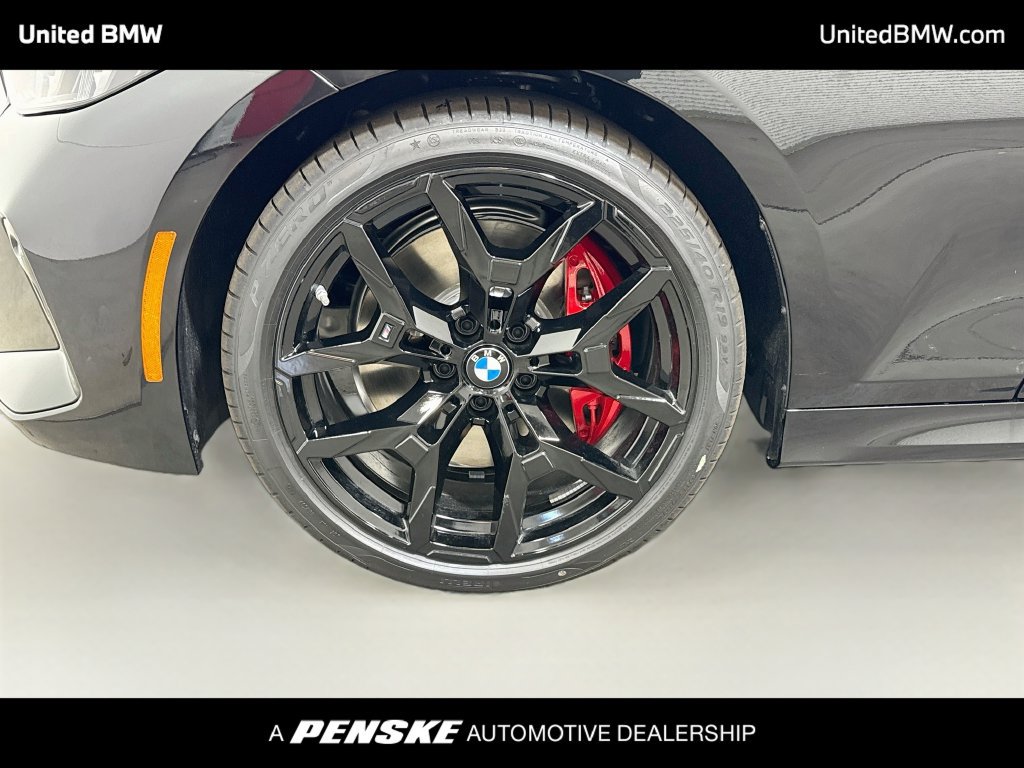 New 2026 BMW 330i Sedan w/ M Sport Package RWD image 9