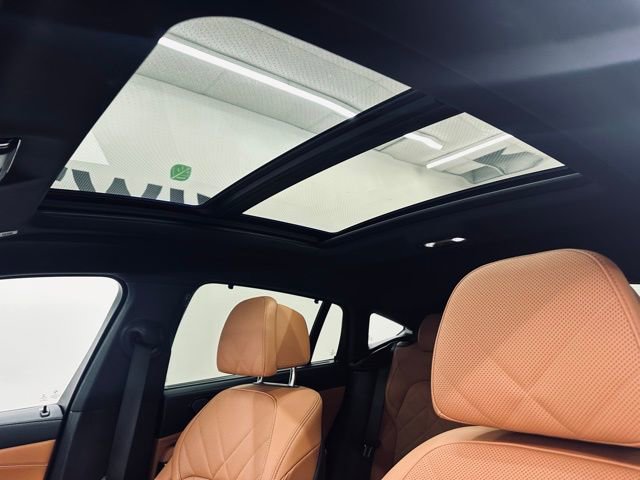 Used 2023 BMW X6 xDrive40i w/ Executive Package image 22