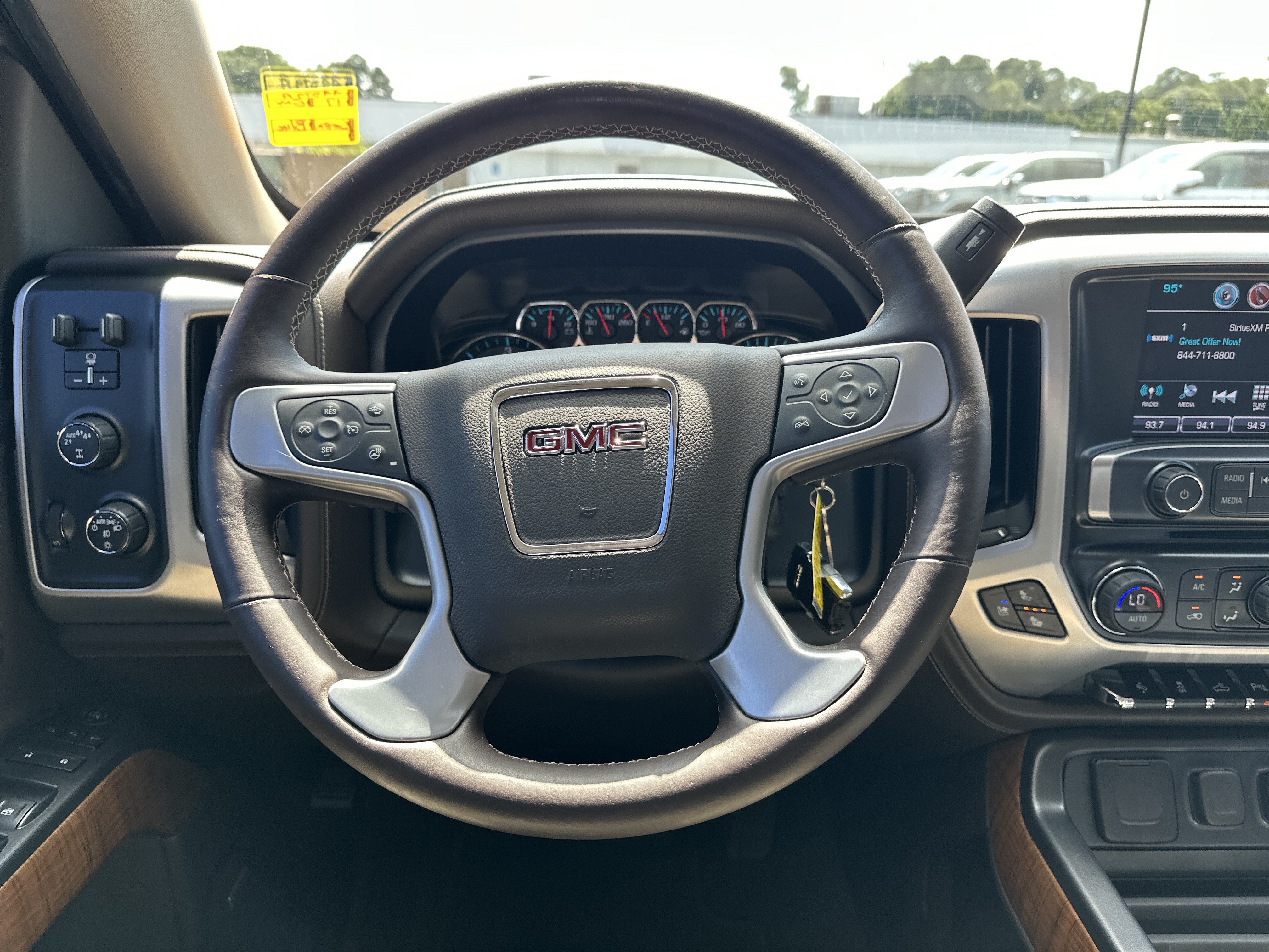 Used 2017 GMC Sierra 1500 SLT AWD/4WD image 17