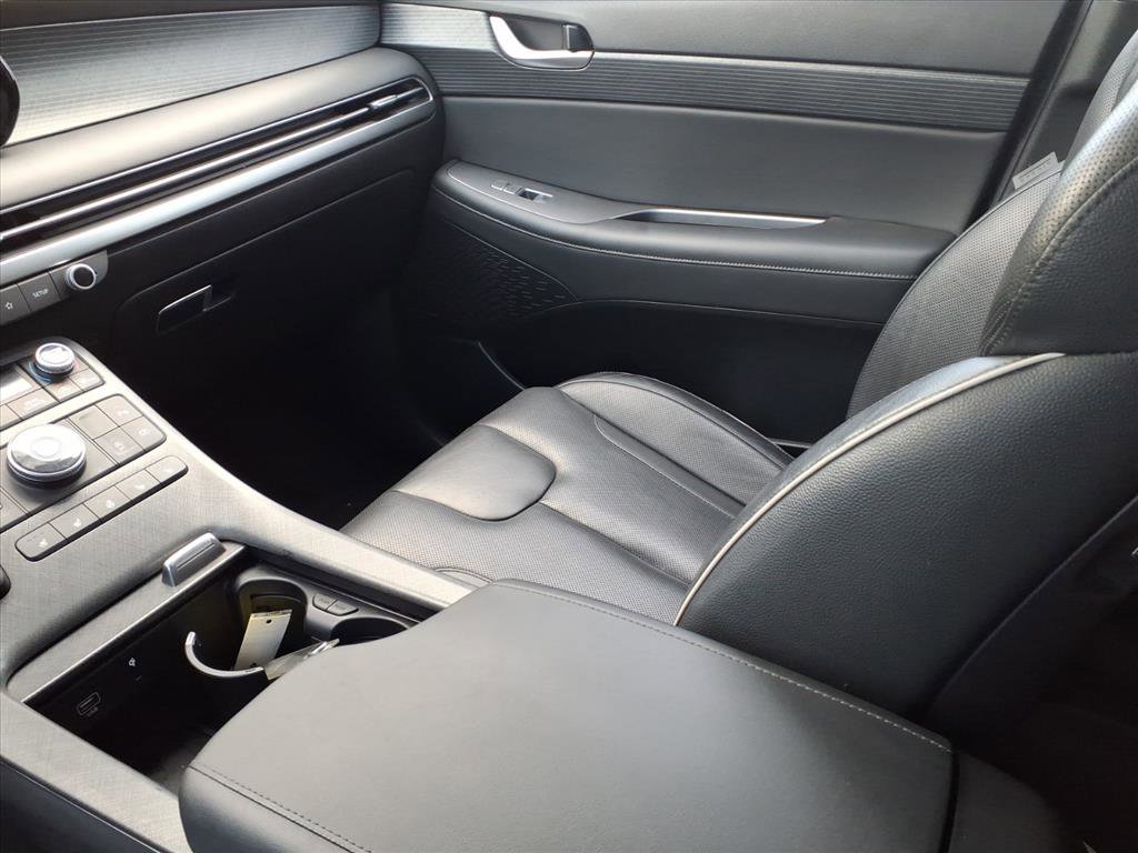 Used 2023 Hyundai Palisade Limited FWD image 19