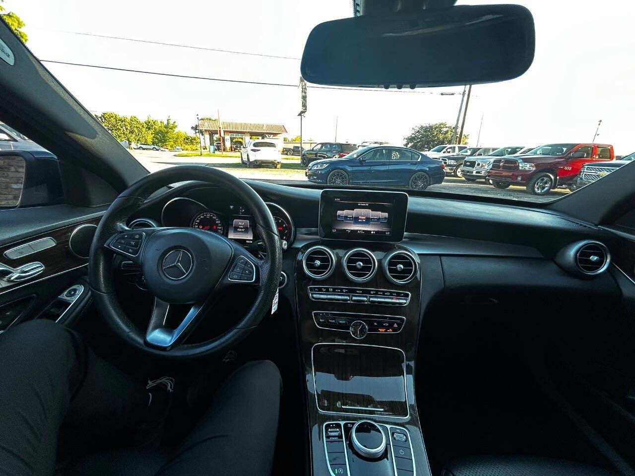 Used 2018 Mercedes-Benz C 300 Sedan w/ Premium Package image 17