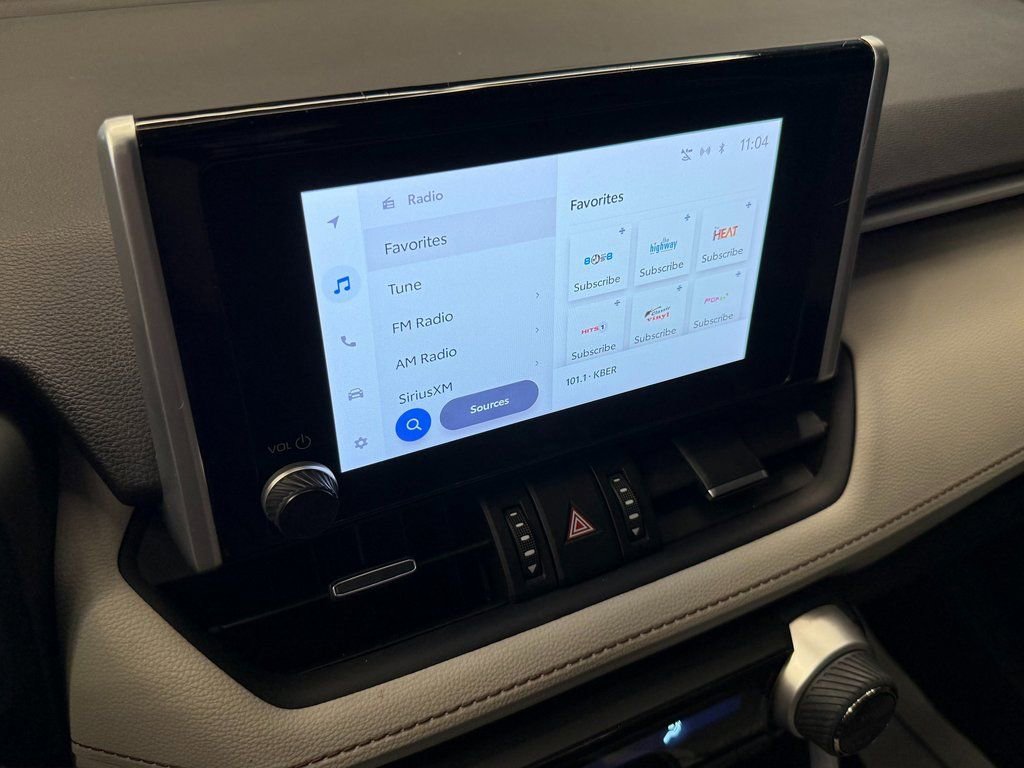 Used 2023 Toyota RAV4 XLE Premium image 13