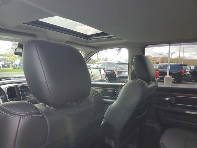 Used 2017 RAM 1500 Laramie w/ Convenience Group AWD/4WD image 12