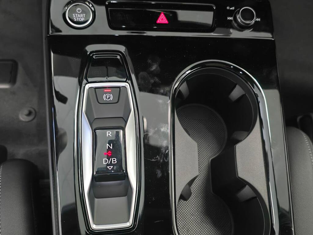 New 2025 Audi A6 e-tron Premium Plus RWD image 15