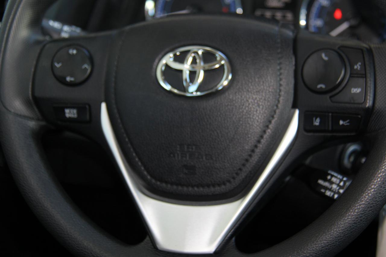 Used 2017 Toyota Corolla LE w/ Carpet Mat Package (TMS) image 13