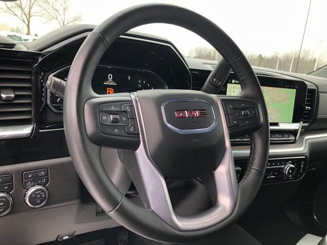 Used 2025 GMC Sierra 1500 SLT image 6