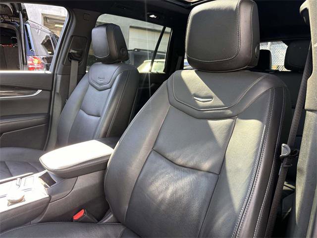 Used 2023 Cadillac XT6 Sport image 13