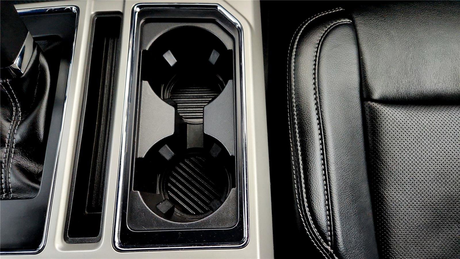 Used 2020 Ford F150 Lariat image 32