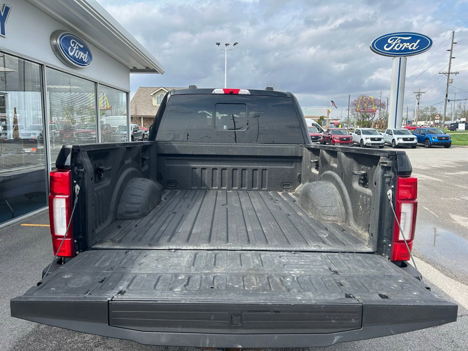 Used 2021 Ford F350 Platinum w/ FX4 Off-Road Package AWD/4WD image 7