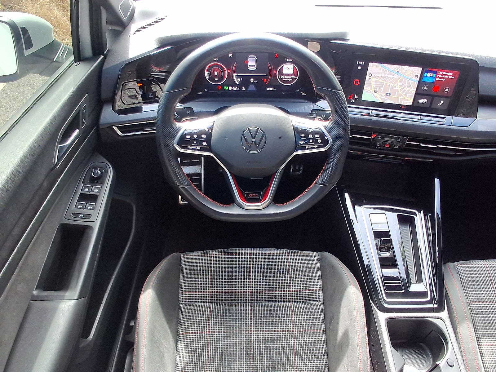 Used 2023 Volkswagen GTI SE FWD image 27