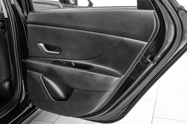 Used 2021 Hyundai Elantra SE w/ Cargo Package image 42