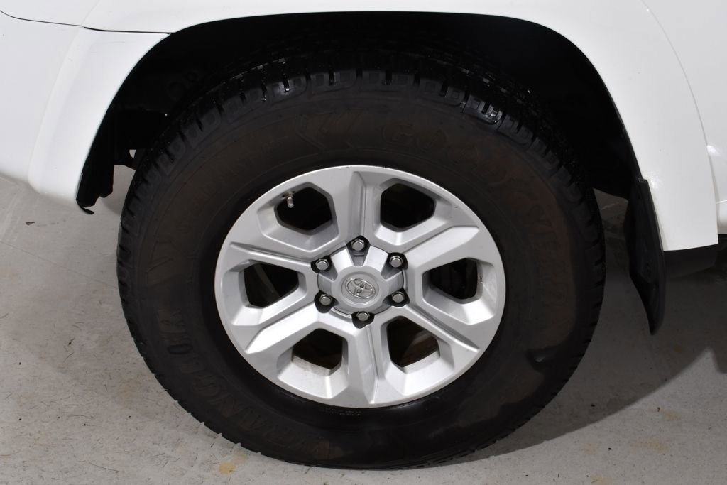 Used 2021 Toyota 4Runner SR5 Premium w/ Moonroof Package image 23