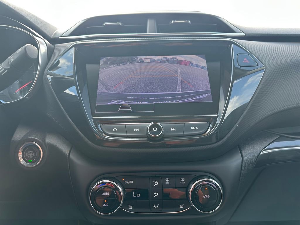 Used 2022 Chevrolet TrailBlazer LT w/ Sun and Liftgate Package image 17